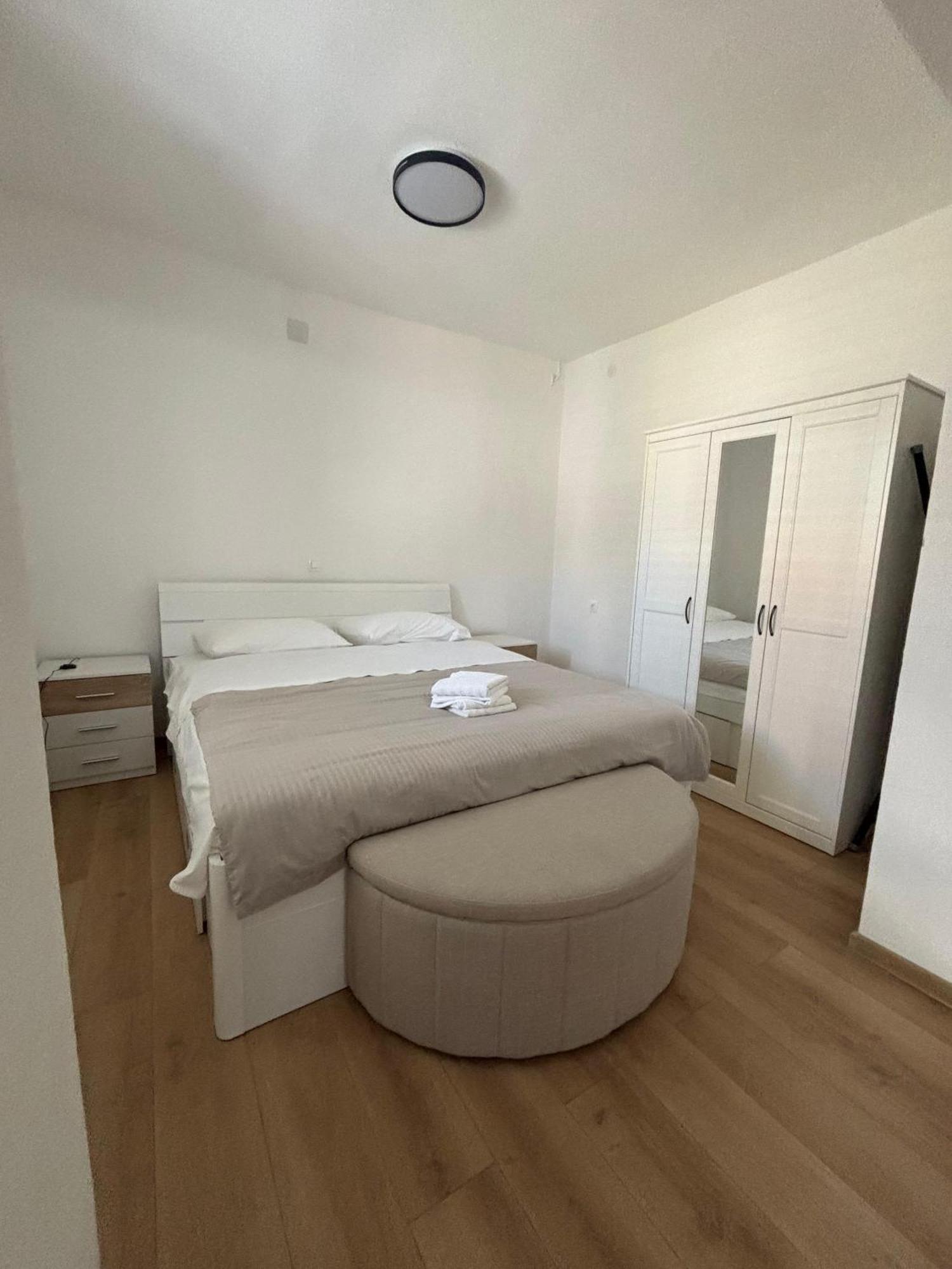 Studio Apartman Sedmica Zadar Exterior foto